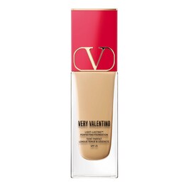 Very Valentino – Lehký make-up s 24h výdrží a SPF25