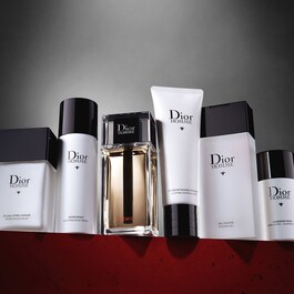 Dior Homme Intense – Parfémová voda – Tóny jantarového dřeva, kosatce a vanilky