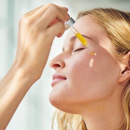 Vitamin Nectar Glow Serum – Obličejové rozjasňující sérum s vitaminy C a E