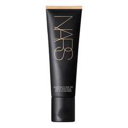 Velvet Matte Skin Tint SPF 30/PA+++ - Zabarvený krém