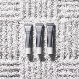 Total Revitalizer Eye - Oční krém proti stárnutí