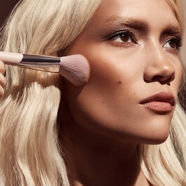 Sculpting Bronzer Brush - Štětec na konturování