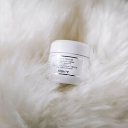 Velvet Nourishing Cream With Saffron Flowers Hydratacni Vyzivujici Krem Z Sisley Sephora