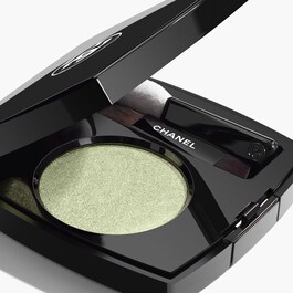 OMBRE ESSENTIELLE - Víceúčelové Dlouhodržící Oční Stíny