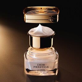 Dior Prestige - Vysoce regenerační krém proti stárnutí pleti