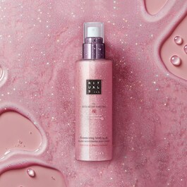 The Ritual of Sakura Shimmering Body Spray - Třpytivý sprej na tělo