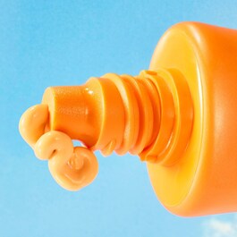 Banana Bright Mineral Sunscreen SPF 30 - SPF krém s vitaminem C