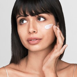 Revitalizing Supreme - CC krém s omlazujícím účinkem SPF 10