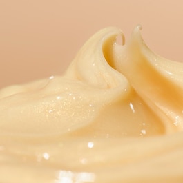 Banana Bright+ Instant Glow Moisturizer – Rozjasňující hydratační přípravek 