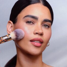 Veil Powder Brush - Štětec na pudr