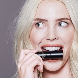 Tinted Blur Stick - Tónovaný make-up v tyčince