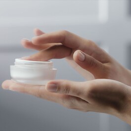 Sisleÿa L'integral Anti-Age Eye And Lip Contour Cream - Oční krém