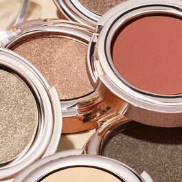 Ombre Skin – Pudrové oční stíny s intenzivní barvou