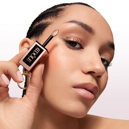 Idôle Tint – Tekuté víceúčelové oční stíny