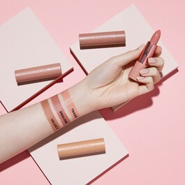 Matte Lipstick - Matná rtěnka