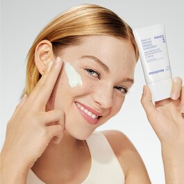 Daily UV Defense Mineral Sunscreen - Minerální opalovací krém na obličej s SPF50