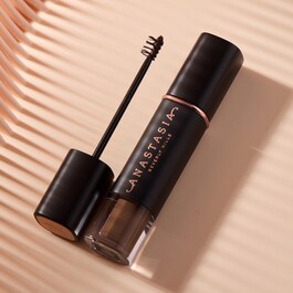 Volumizing Tinted Brow Gel – Gel na obočí v cestovním formátu