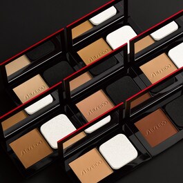Synchro Skin Self-Refreshing Powder Foundation - Kompaktní make-up
