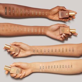 Double Wear - Stay-in-Place Makeup SPF 10