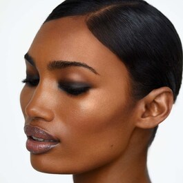 Voyeur Waterproof Gel Eyeliner - Voděodolná tužka na oči