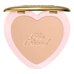 Born This Way Soft Blur – Pudr, TOO FACED