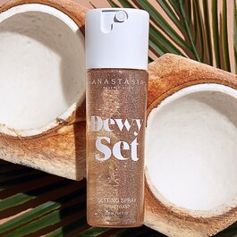 Dewy Set Setting Spray - Fixační sprej
