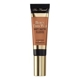 Born This Way Soft Matte Foundation – Make-up image