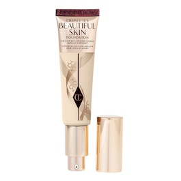 Charlotte's Beautiful Skin Foundation – Make-up image