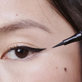 Black Ink - Classic Line Felt Liner - Tekutá oční linka