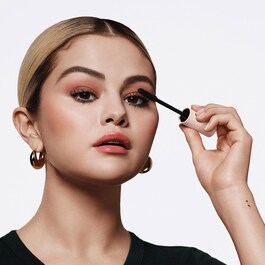 Perfect Strokes Universal Voluminizing Mascara - Objemová řasenka