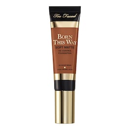 Born This Way Soft Matte Foundation – Make-up image