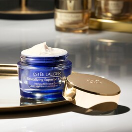 Revitalizing Supreme Night Intensive Restorative Creme - Noční krém