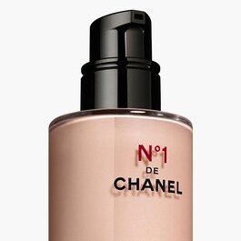 N°1 DE CHANEL - Zvýrazňovač Pleti, Sjednocuje, Zdokonaluje Pleť