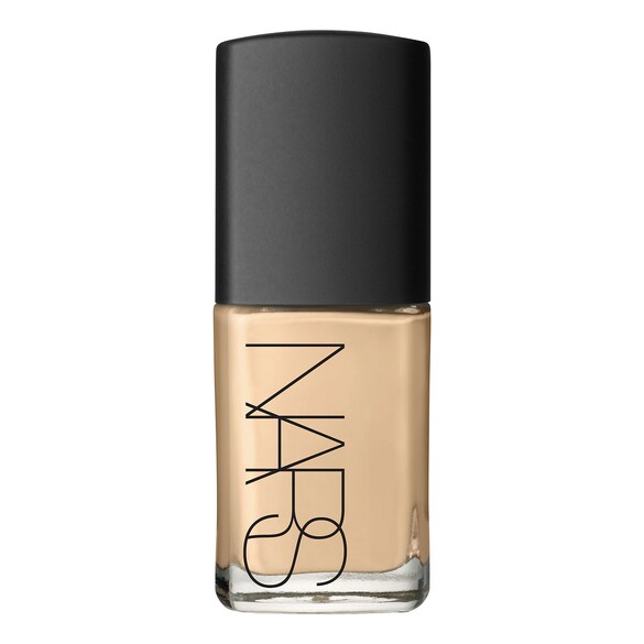 Sheer Glow Foundation - Tekutý makeup pro rozjasnění pleti, NARS