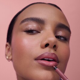 8HR Colorful Lip Liner – Tužka na rty bez otiskování