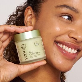 The Calm Balm – Jemný čisticí a odličovací balzám s olivovým a kokosovým olejem
