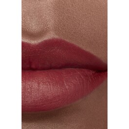 ROUGE ALLURE VELVET - Rtěnka