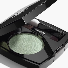 OMBRE ESSENTIELLE - Víceúčelové Dlouhodržící Oční Stíny