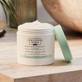 Hydrating Cream Scrub With Aloe Vera - Hydratační peeling