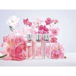Miss Dior Blooming Bouquet – Toaletní voda Roller-Pearl – Provedení s kuličkou