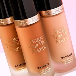 Born This Way Matte - Matný make-up