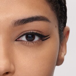 Black Ink - Classic Line Felt Liner - Tekutá oční linka